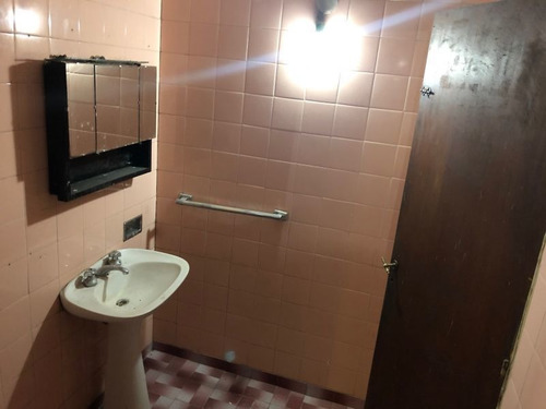 Imagen 8 de 13 de Casa En Venta En Caseros