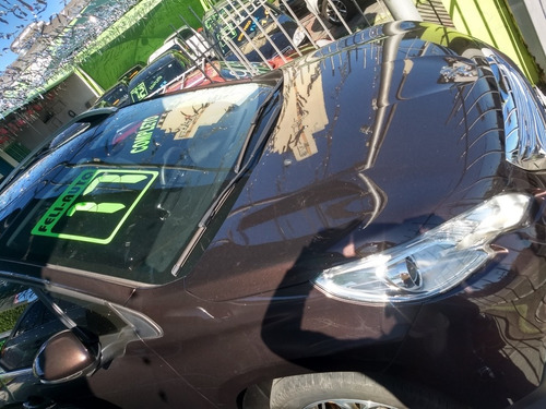 Peugeot 2008 2017 1.6 16v Griffe Flex Aut. 5p