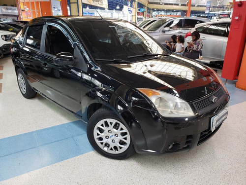 Imagem 1 de 8 de Ford Fiesta Sedan 1.0 Flex 4p