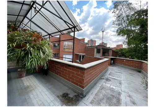 Apartamento En Venta Poblado Transversal Inferior