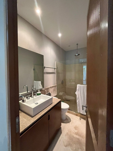 Imagen 9 de 18 de Departamento En Venta Ubicado En Peninsula Golf