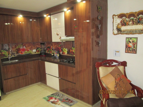 Imagen 2 de 15 de Venta De Casa Primer Piso En Simón Bolivar