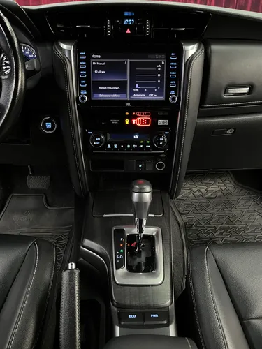 Toyota Fortuner 2.4 Srv