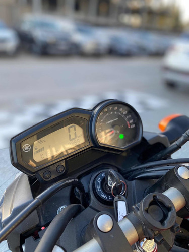 Imagen 16 de 21 de Yamaha Xj6 2011