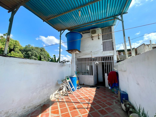 Casa En Venta En El Oeste De Barquisimeto Cod: 25-16698 Jpg