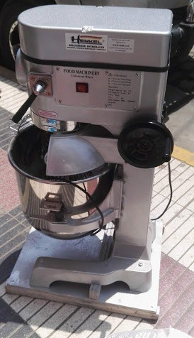 Batidora Amasadora Mezcladora ,30 Lt. Mca Henkel