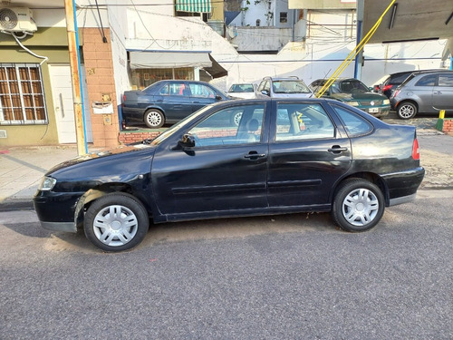 Imagen 3 de 10 de Volkswagen Polo 1.6 Comfortline Gnc 2007