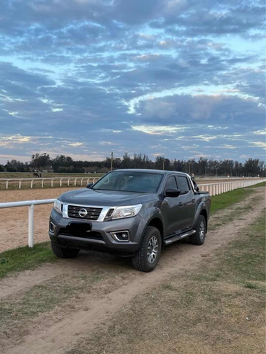 Nissan NP300 Frontier 2.5 Doble Cabina Aa Pack Seg 4x4