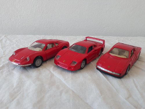 Oferta - 3 Replicas De Ferrari A Escala Rojo (Usado)