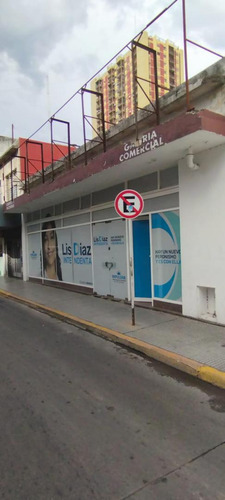 En Venta En Caseros Gran Local Sobre Terreno De 398m2 F: 9868