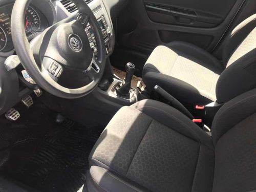 Imagen 10 de 12 de Volkswagen Crossfox 2014 1.6 Highline