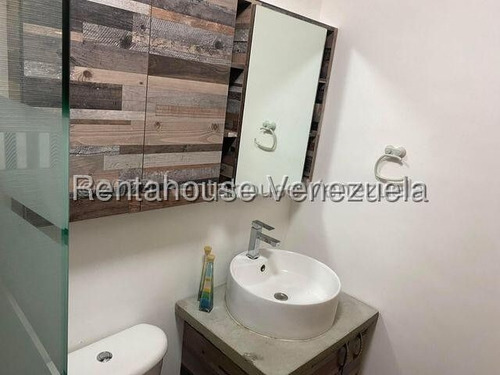 Km Apartamento (1 Nivel) En Alquiler En Colinas De La Tahona, Distrito Metropolitano