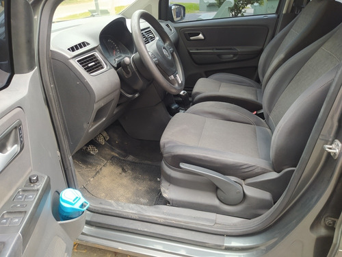 Volkswagen Suran 1.6 Trendline 11b 2012