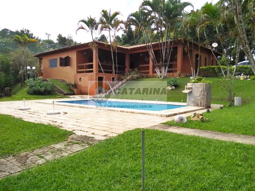 Imagem 7 de 12 de Belíssima Chácara Para Moradia Ou Veraneio!
