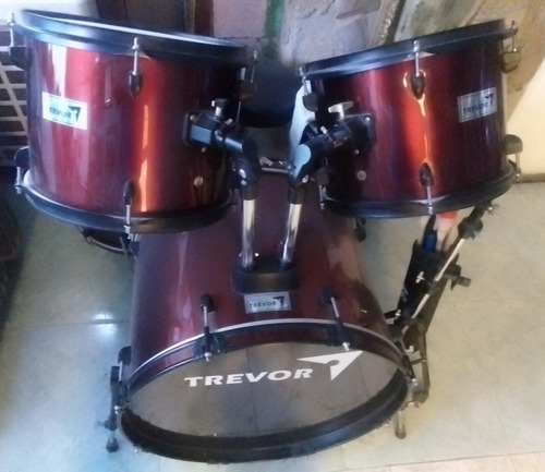 Imagen 3 de 7 de Bombo Bateria,tom Aéreos 2,porta Baquetas Y Pedal