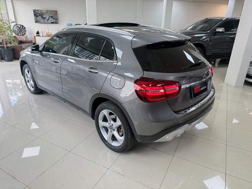 Mercedes-Benz Clase GLA 1.6 Gla200 Urban 156cv