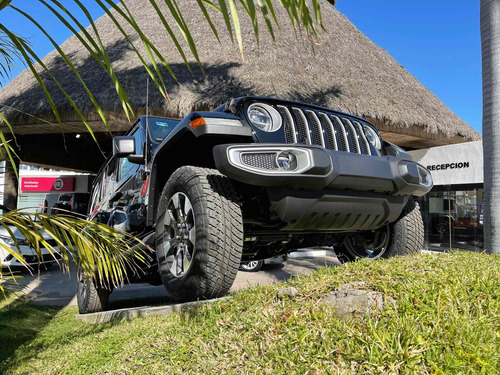 Imagen 1 de 13 de Jeep Wrangler Sahara Mild Hybrid