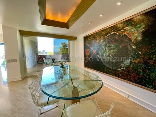 Agp Majestuoso Apartamento Con Hermoso Ventanales Y Terraza Cómoda En Venta En Los Palos Grandes 24-20072 Ys
