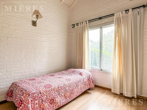 Muy Linda Casa En Venta En Laureles