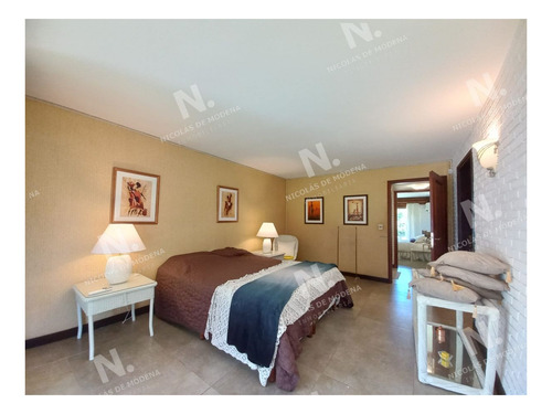 Imagen 23 de 30 de Alquila Gran Casa De 5 Dormitorios En Playa Mansa, Punta Del Este