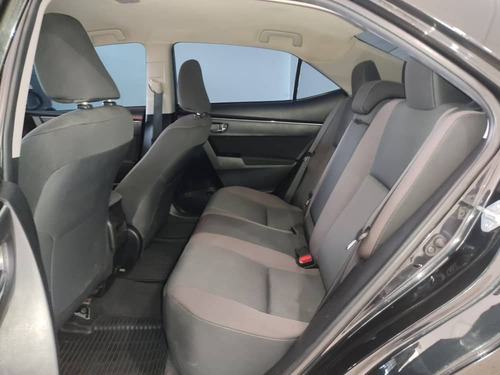Imagen 10 de 12 de Toyota Corolla Le