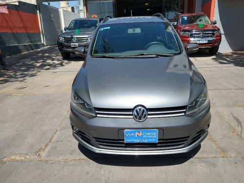 Imagen 2 de 10 de Volkswagen Suran 1.6 Trendline 2015