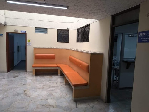 Imagen 8 de 26 de Alquilo Consultorio En El Barrio San Fernando