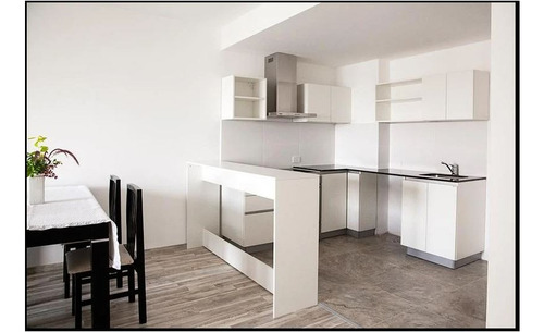 Dueño Vende Luminoso Tres Ambientes De Casi 80 M2 Al Frente Con Toilette Y Balcon Terraza