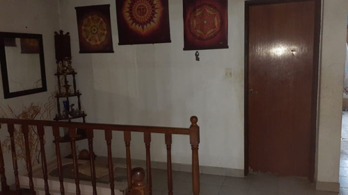 Imagen 10 de 13 de Chalet Ph En Venta En Castelar Norte