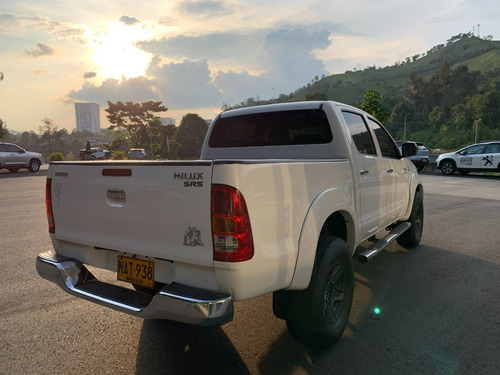 Toyota Hilux 2.7 Gasolina 4x4
