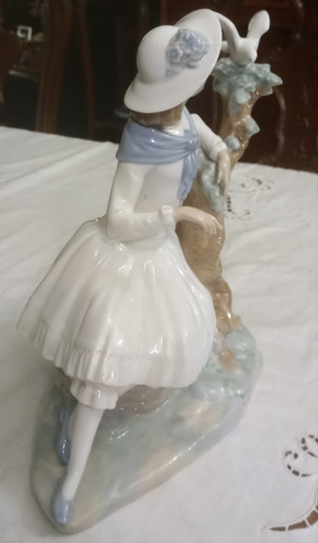 Antiguo Adorno Figura Porcelana Nao By Lladro 26cm Alto N318 (Usado)
