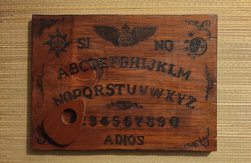 Tabla Ouija Real Hecha Artesanalmente Y Grabada A Mano (Usado)