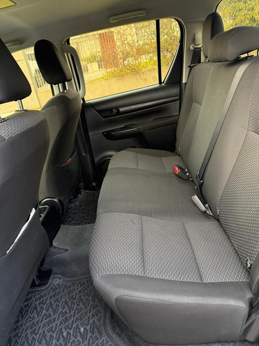 Toyota Hilux 2.4 Tdi Cd Dx 4X2 Mt