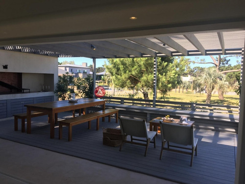 Casa En Barrio Privado Zona De Jose Ignacio - Ref: 6687