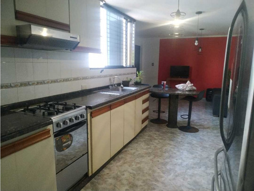 Apartamento En Venta Res. El Rincón Jgh-9004137