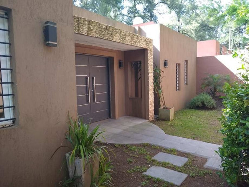 Imagen 1 de 14 de Casa En Venta En Parque Leloir