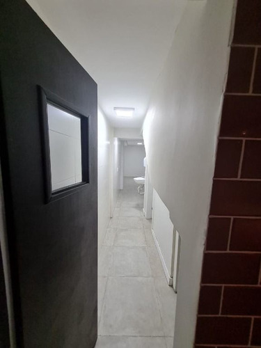 Imagem 4 de 20 de Loja De 2 Pavimentos No Centro. - Lo0245