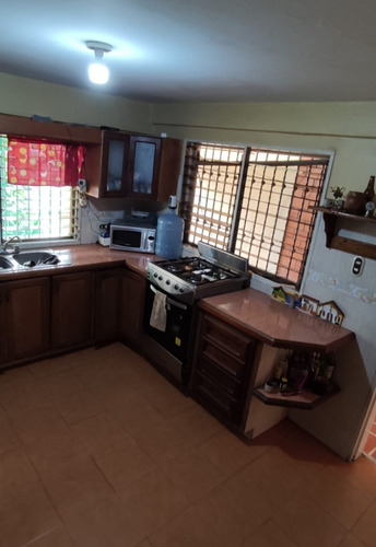 Imagen 16 de 18 de Casa En Venta Urb. Villas De Santa Rita Edo Aragua / 04166437900 04265330106