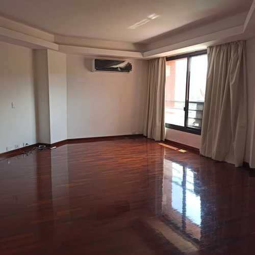 Imagen 5 de 15 de Alquiler Apartamento En Colinas De Valle Arriba 362 M2