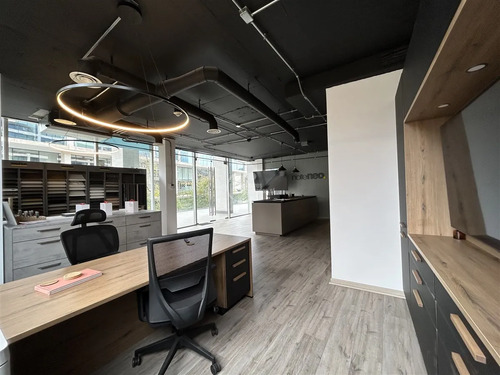 Oficina, Local En Venta En Lo Barnechea