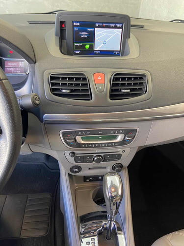 Imagem 12 de 12 de Renault Fluence 2017 2.0 Privilège X-tronic Hi-flex 4p