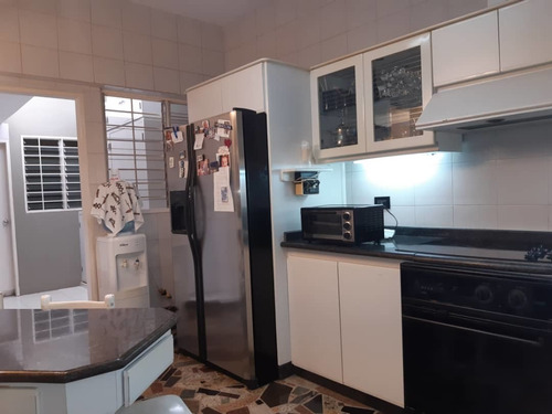 Imagen 5 de 14 de Metroinmuebles Vende Quinta En El Trigal Norte 0945