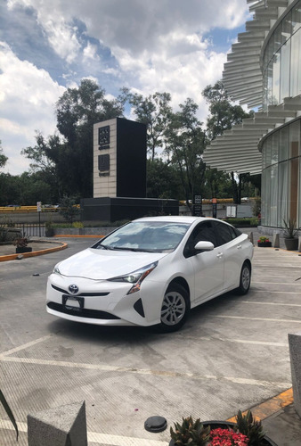 Toyota Prius 1.8 Base Cvt
