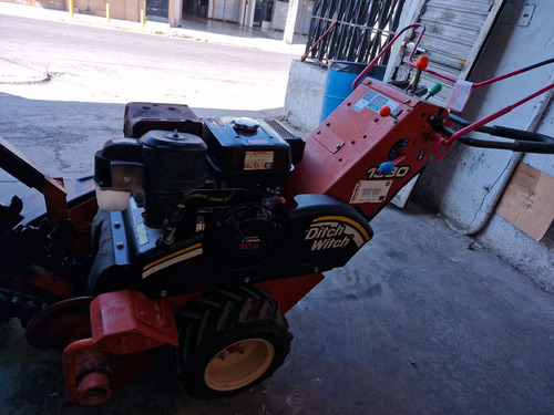 Zanjadora De Cadena Ditch Witch Modelo 1330 A Gasolina