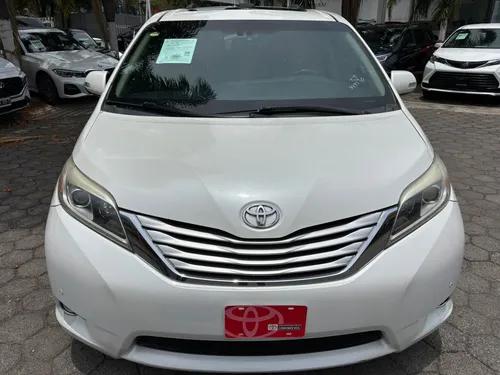 Toyota Sienna 3.5 Limited V6 At