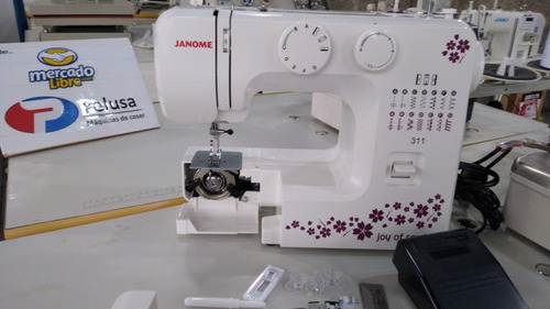Imagen 7 de 9 de Janome 311 + Tijera Y Falso Overlock De Regalo!! Gtia. 1 Año