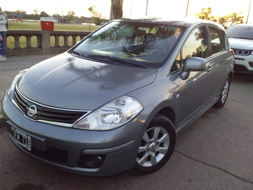 Nissan Tiida 1.8 Acenta