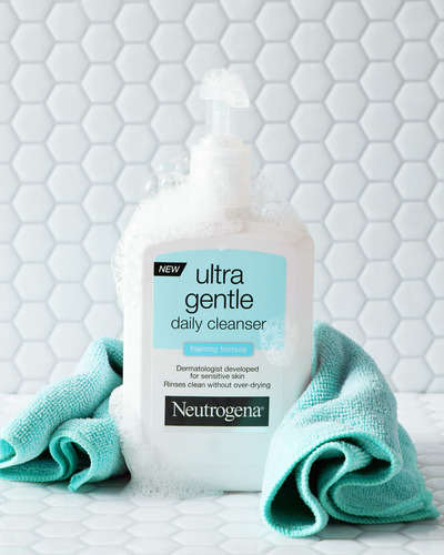 Limpiador Neutrogena Ultra Gentle Daily 355 Ml Para Personas