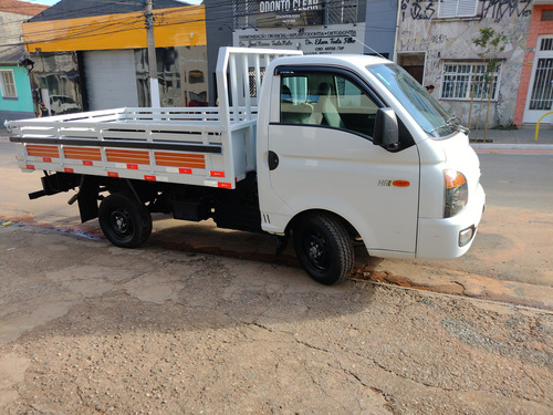 Hyundai HR 2.5 Hd Cab. Curta S/ Carroceria Tci 2p