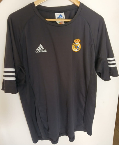 Camiseta De Coleccion Real Madrid 2002 Edicion 100 Años (Usado)
